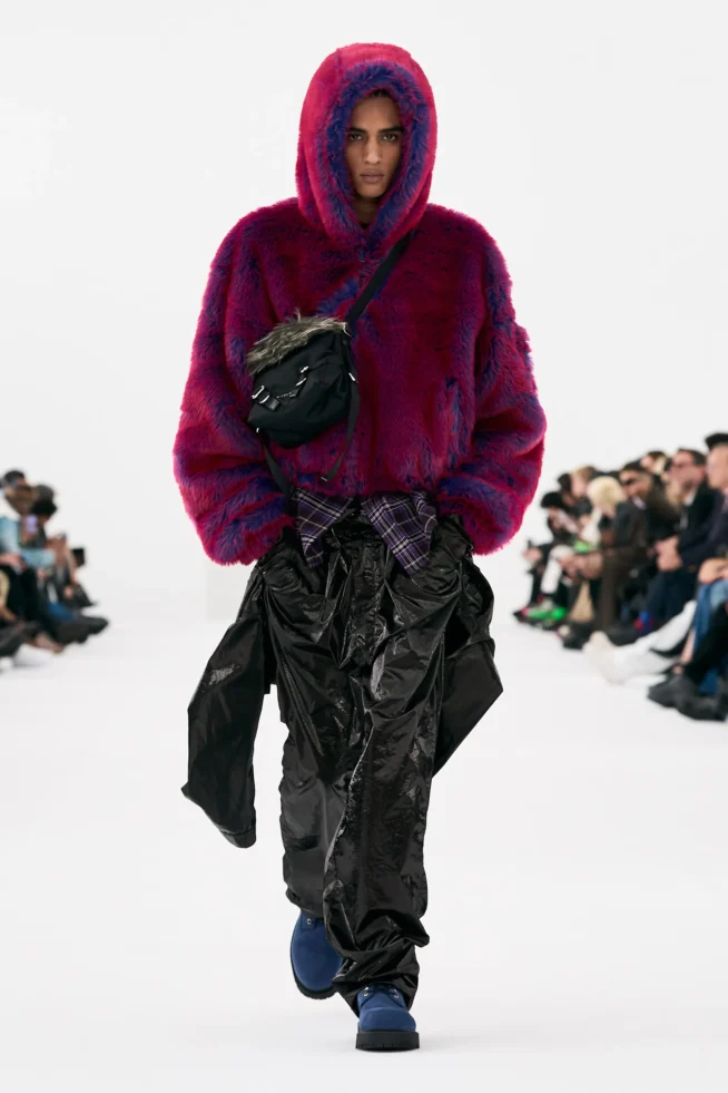 00042-givenchy-fall-2023-mens-credit-gorunway