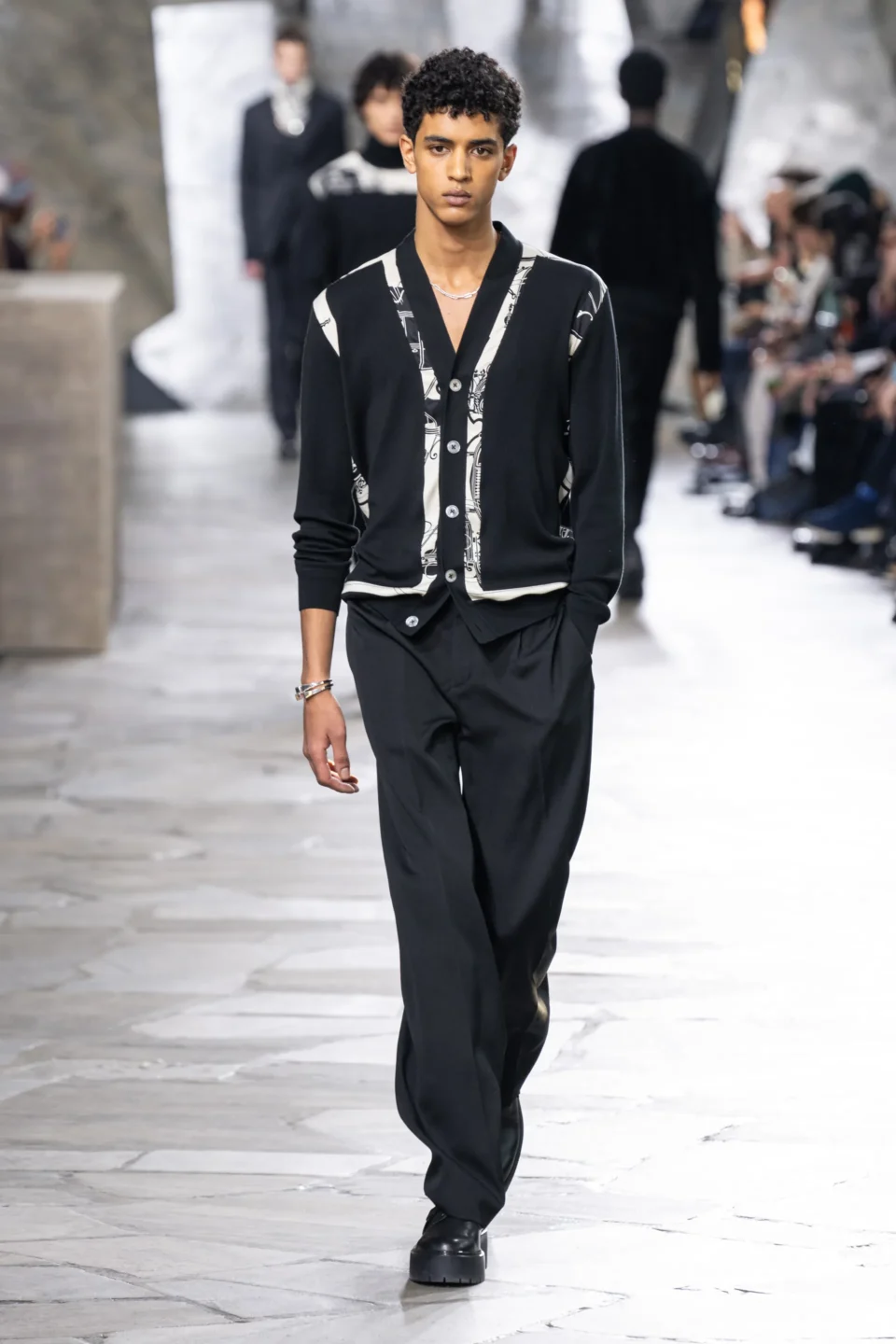 00043-hermes-fall-2023-mens-credit-gorunway