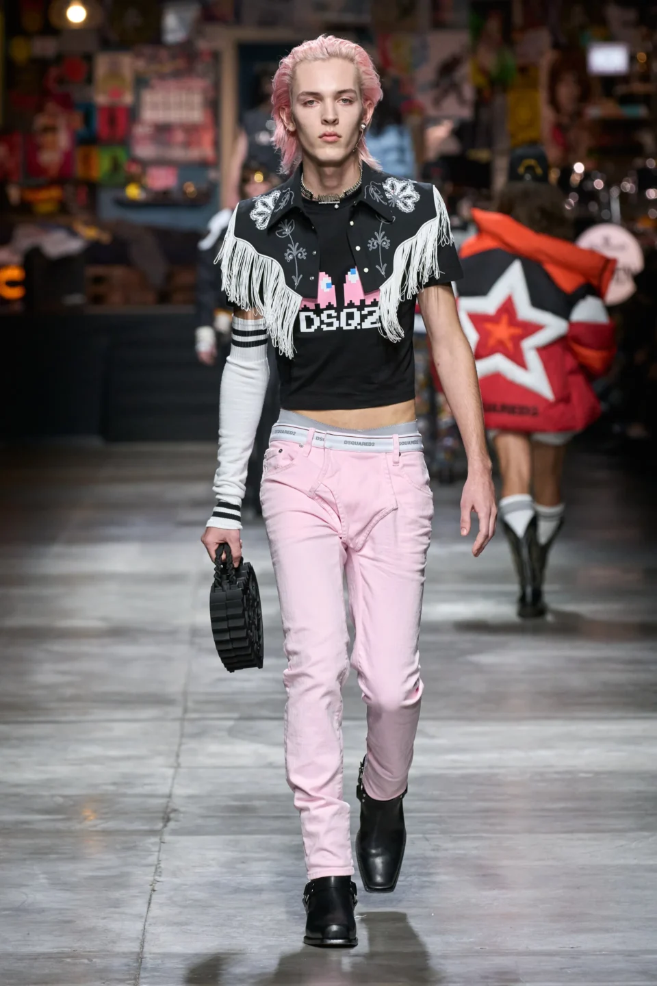 00044-dsquared2-fall-2023-mens-credit-gorunway