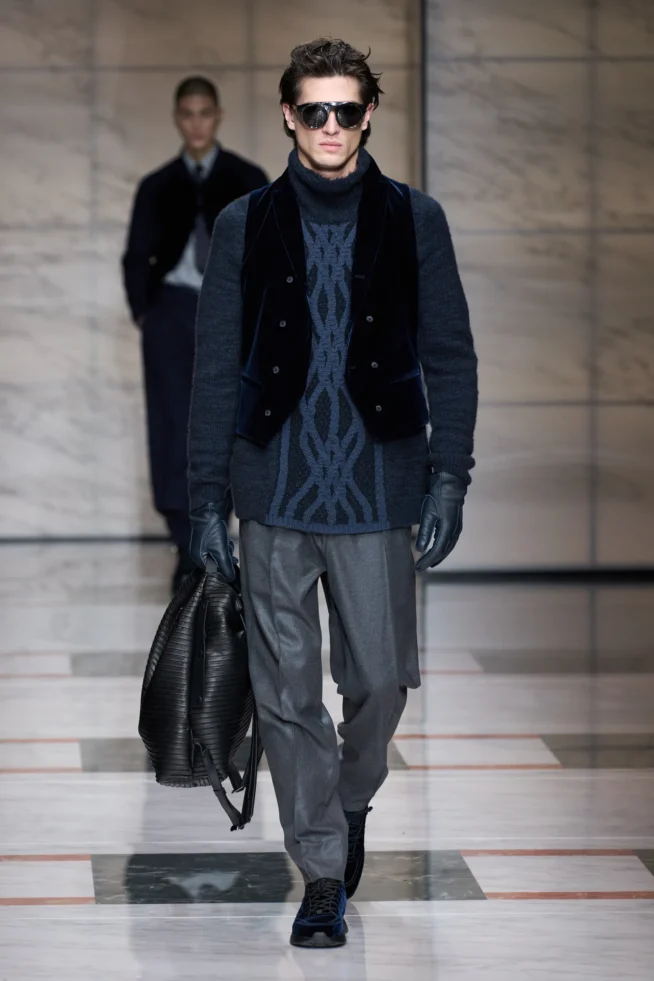 00044-giorgio-armani-fall-2023-menswear-credit-gorunway
