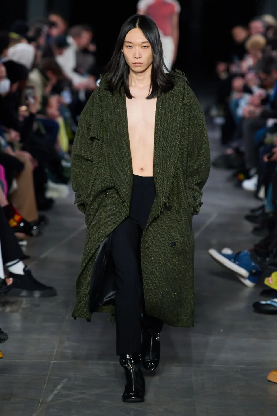 00045-jw-anderson-prefall-2023-credit-gorunway