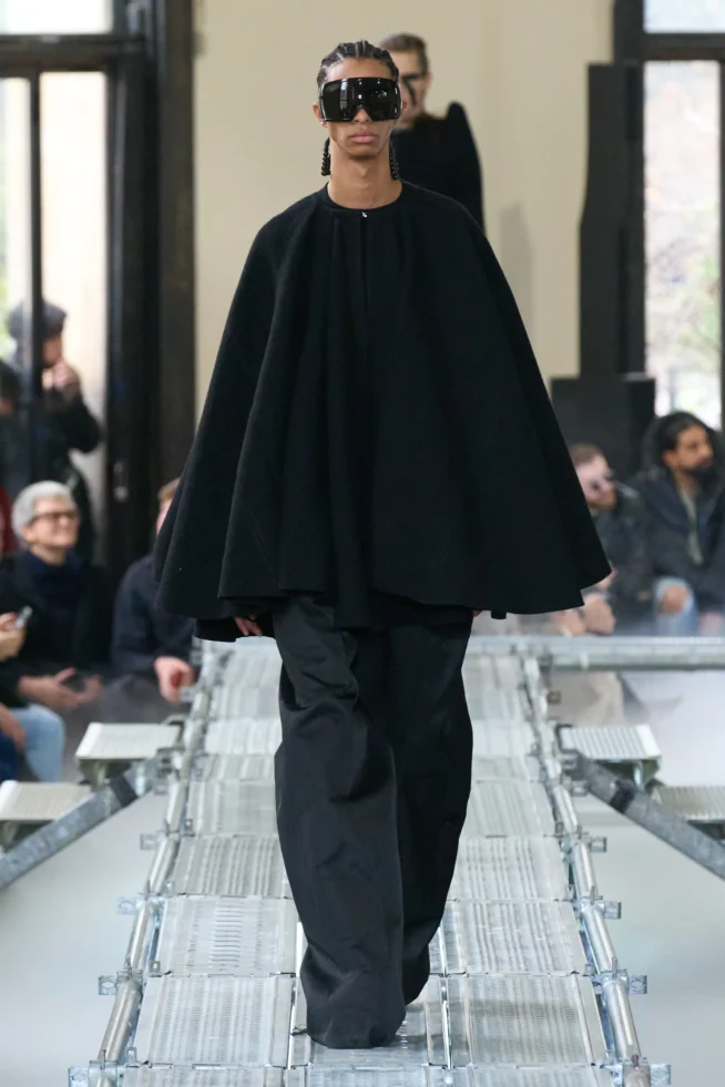 00045-rick-owens-fall-2023-menswear-credit-gorunway