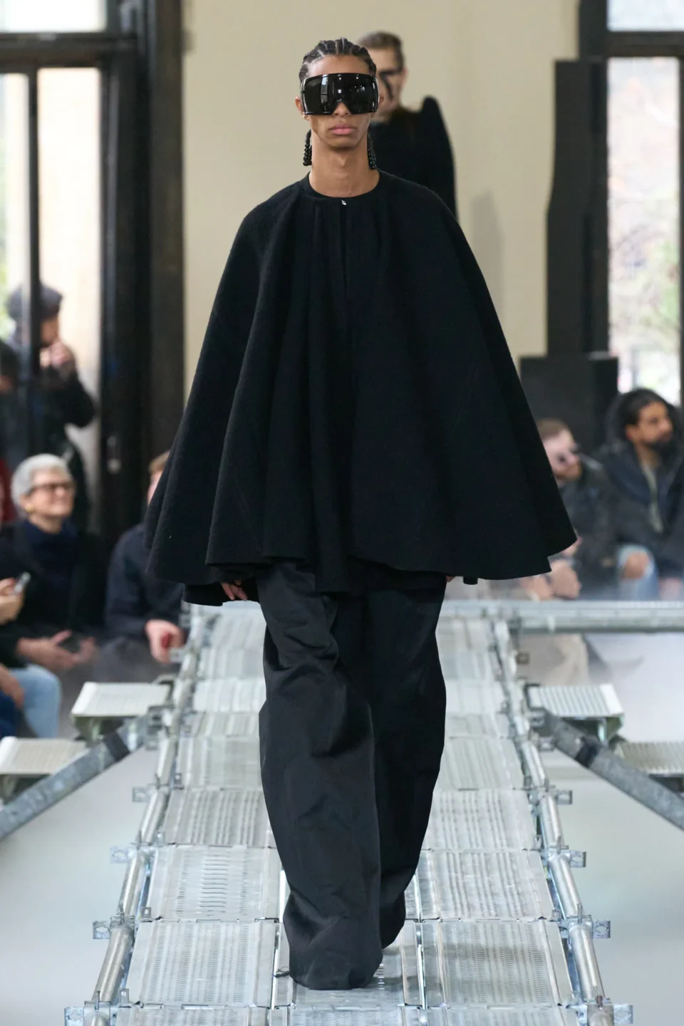 00045-rick-owens-fall-2023-menswear-credit-gorunway