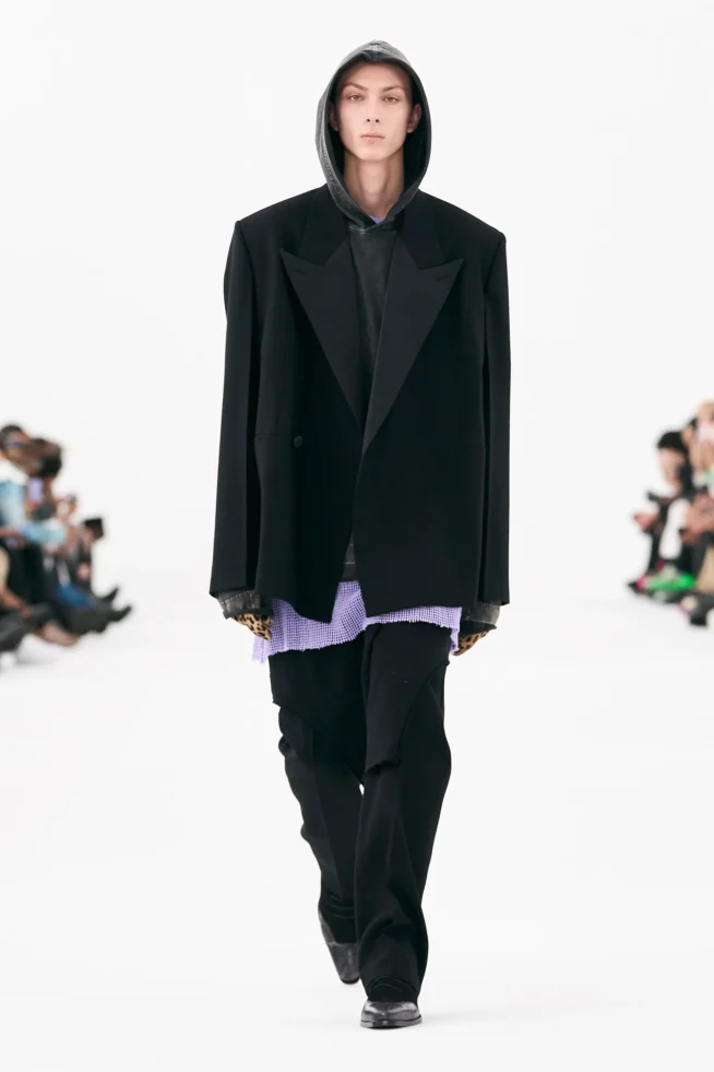 00046-givenchy-fall-2023-mens-credit-gorunway