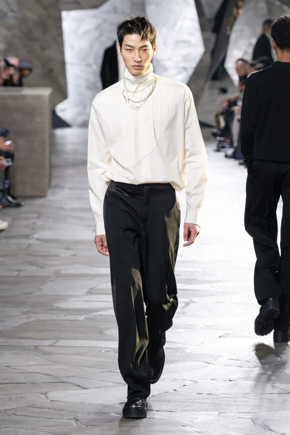 00046-hermes-fall-2023-mens-credit-gorunway