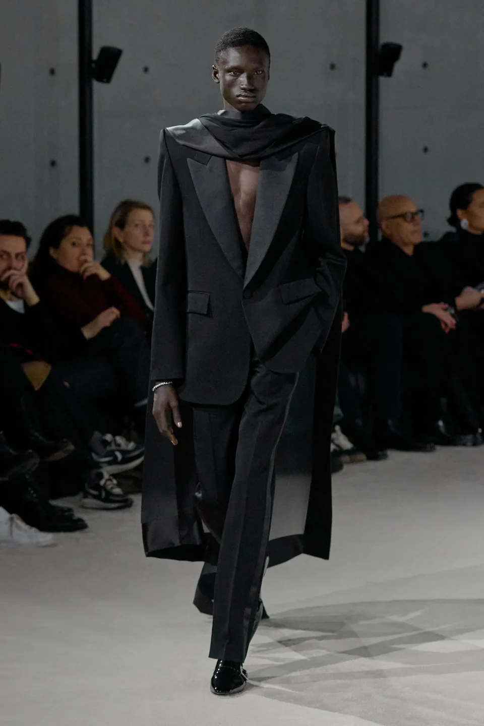 00047-saint-laurent-fall-2023-mens-credit-gorunway