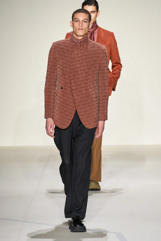00049-emporio-armani-fall-2023-mens-credit-gorunway