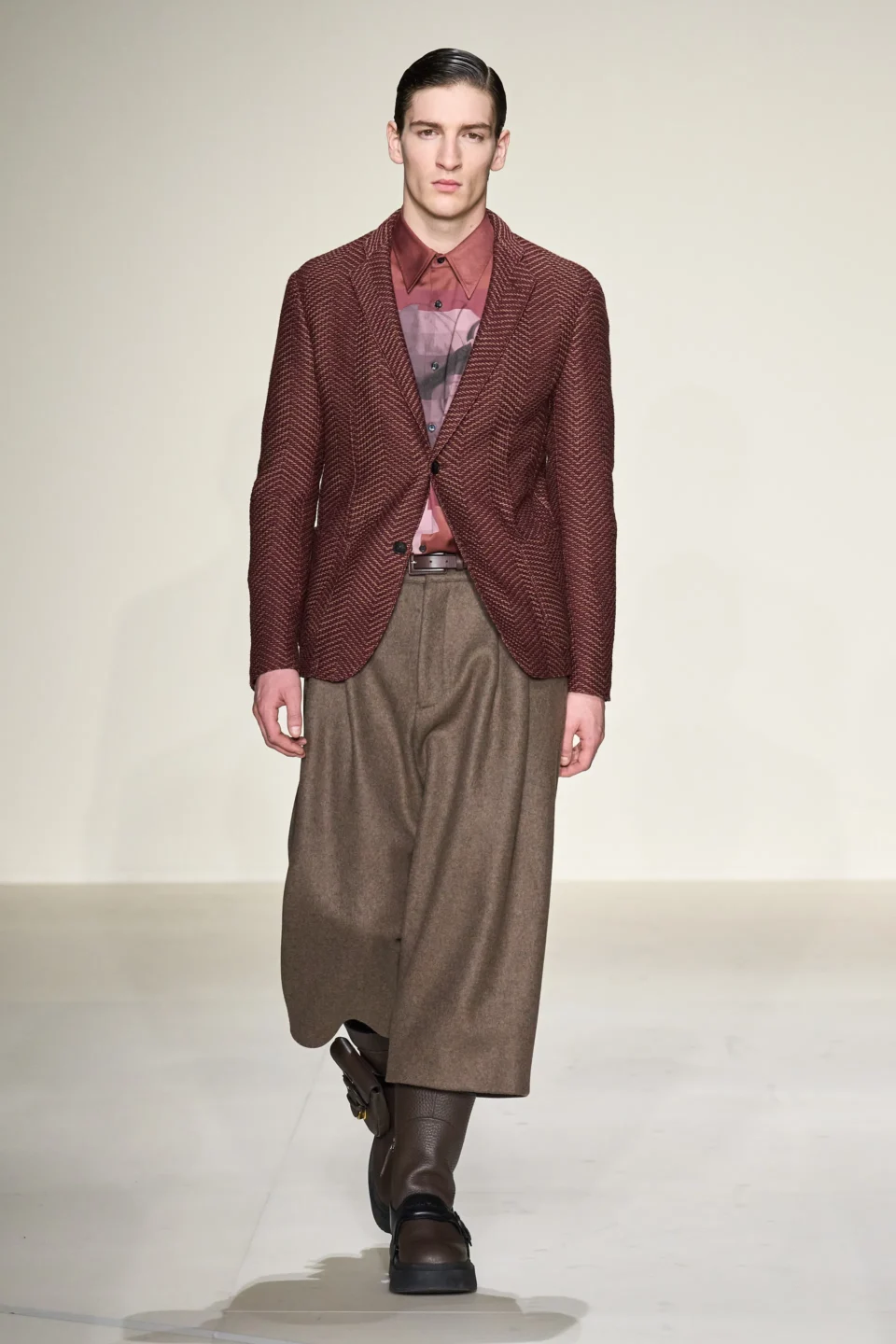 00052-emporio-armani-fall-2023-mens-credit-gorunway