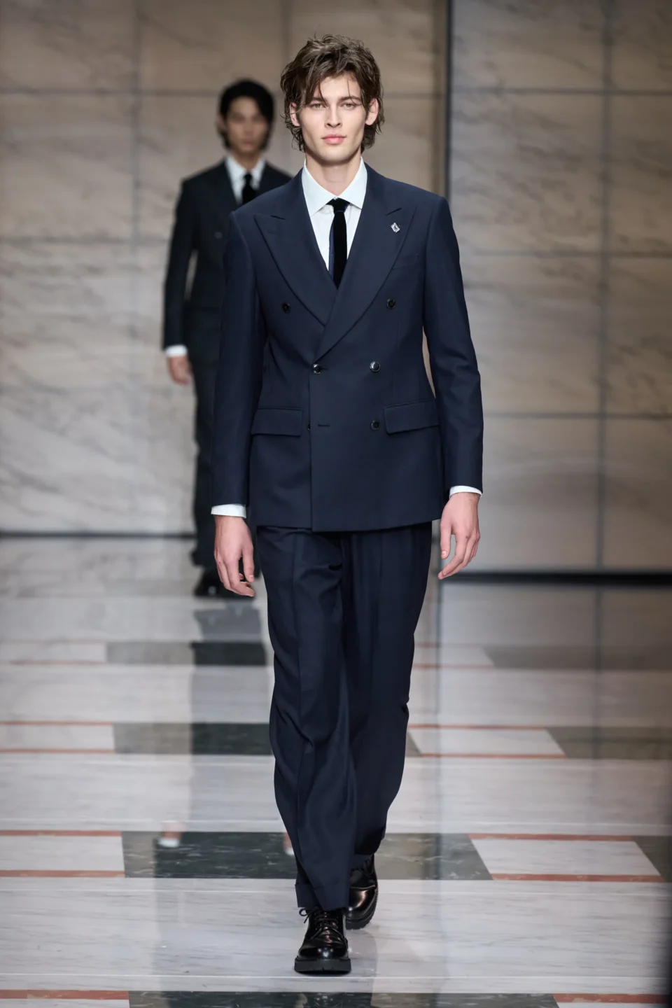 00052-giorgio-armani-fall-2023-menswear-credit-gorunway