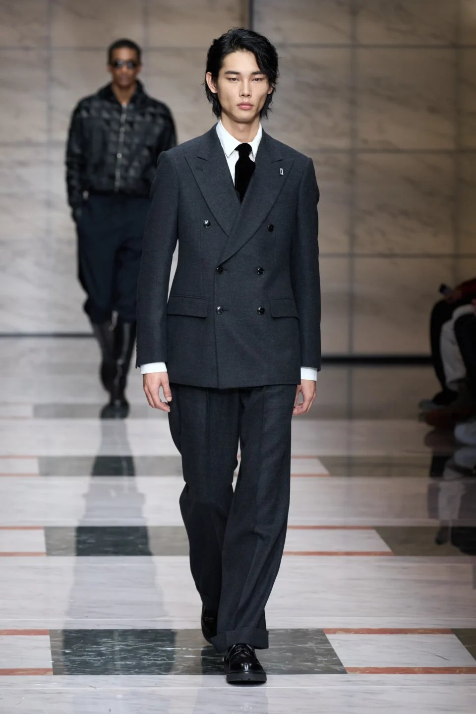 00053-giorgio-armani-fall-2023-menswear-credit-gorunway