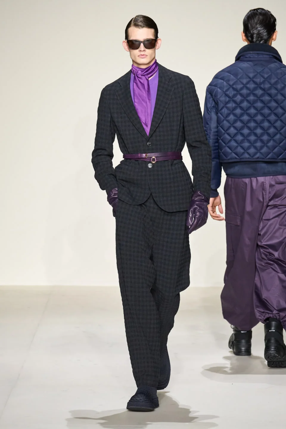 00070-emporio-armani-fall-2023-mens-credit-gorunway