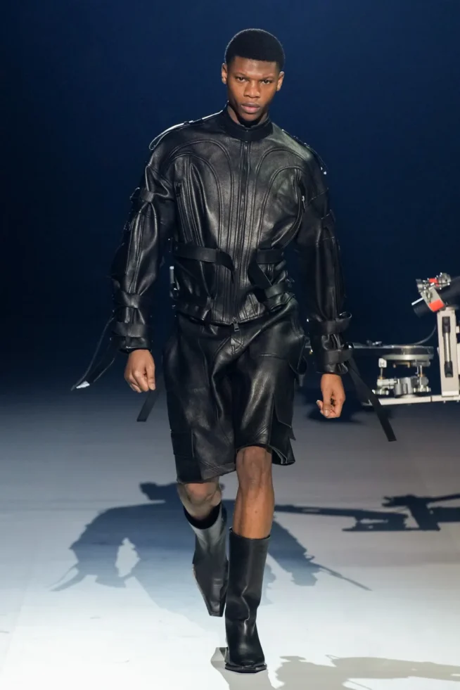DAN00701