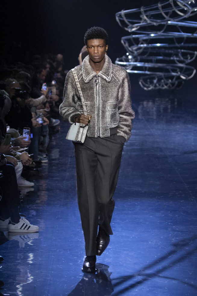 Look_08