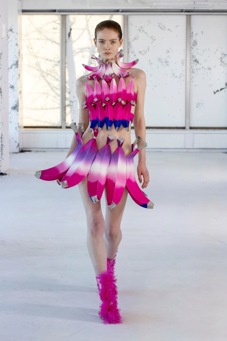 00001-area-spring-2023-ready-to-wear-credit-brand