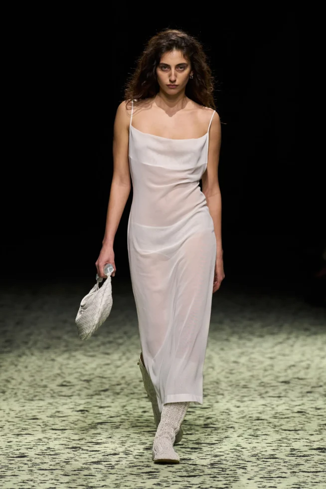 00001-bottega-veneta-fall-2023-ready-to-wear-credit-gorunway