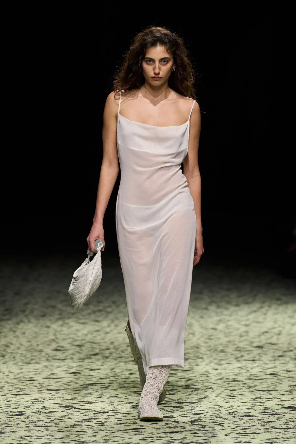 00001-bottega-veneta-fall-2023-ready-to-wear-credit-gorunway