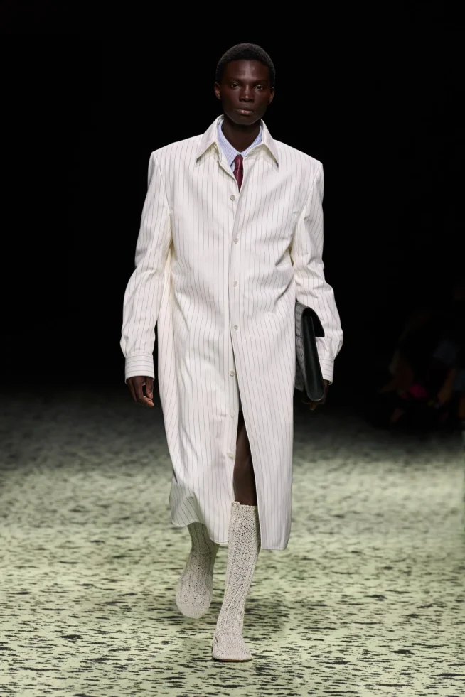 00002-bottega-veneta-fall-2023-ready-to-wear-credit-gorunway
