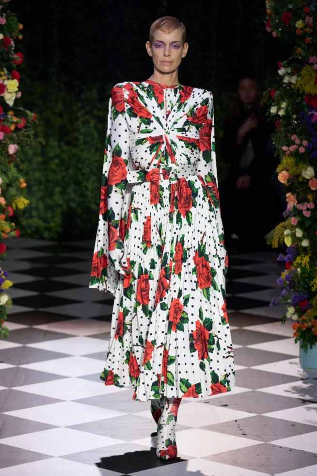 00002-richard-quinn-fall-2023-ready-to-wear-credit-gorunway