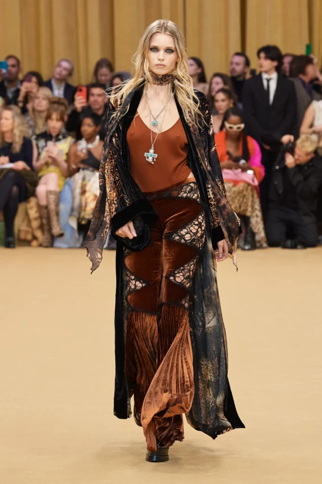 00002-roberto-cavalli-fall-2023-ready-to-wear-credit-gorunway