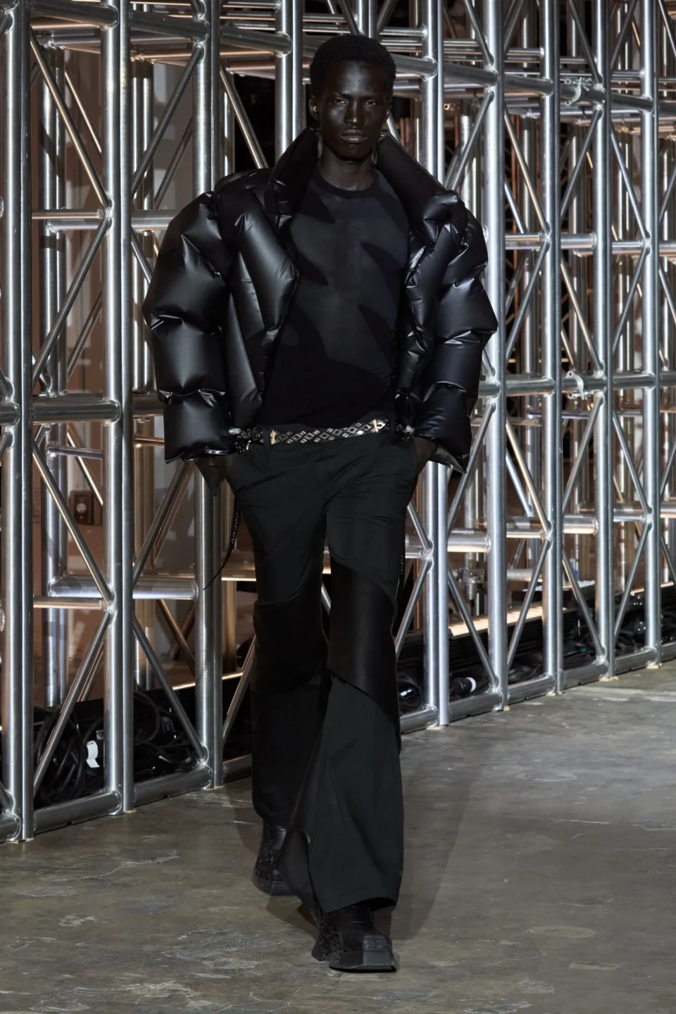 00003-dion-lee-fall-2023-ready-to-wear-credit-gorunway