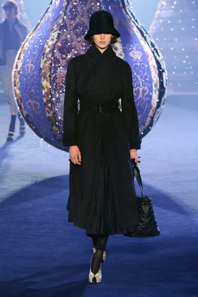 00004-christian-dior-fall-2023-ready-to-wear-credit-gorunway