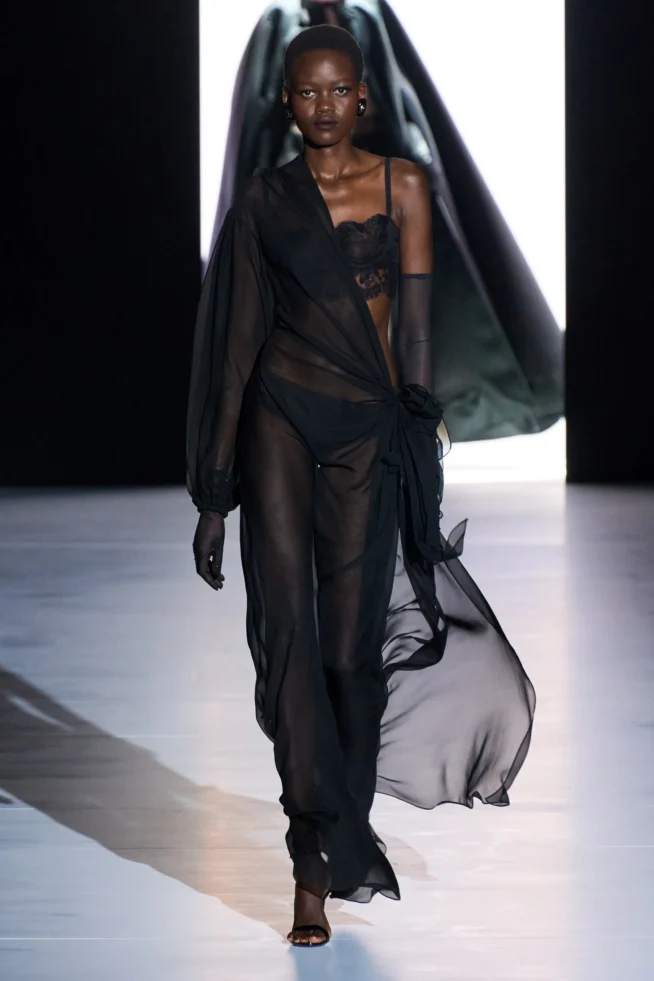 00004-dolce-e-gabbana-fall-2023-ready-to-wear-credit-gorunway