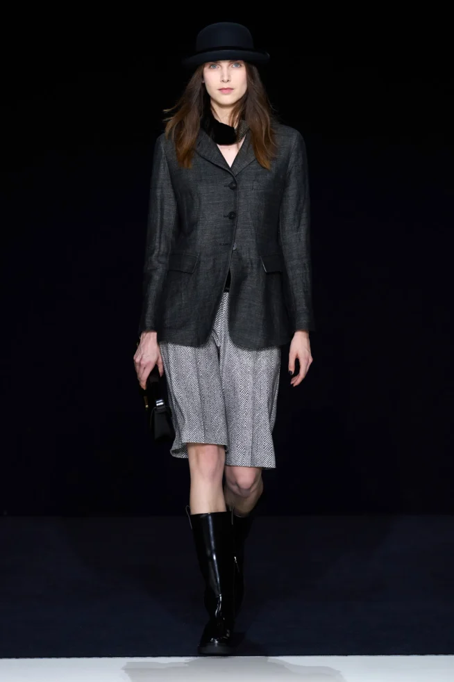 00004-emporio-armani-fall-2023-ready-to-wear-credit-gorunway