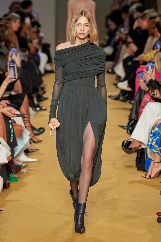 00005-philosophy-di-lorenzo-fall-2023-ready-to-wear-credit-gorunway