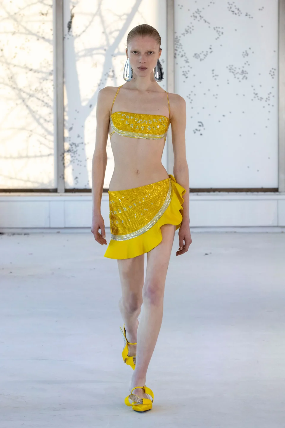 00007-area-spring-2023-ready-to-wear-credit-brand