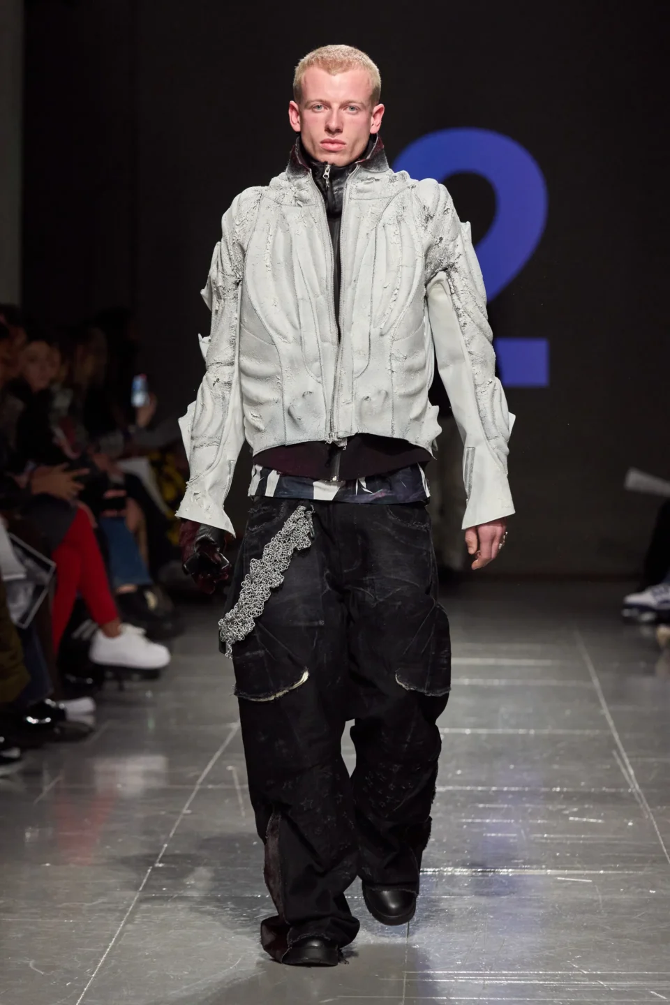 00007-central-saint-martins-fall-2023-ready-to-wear-credit-gorunway