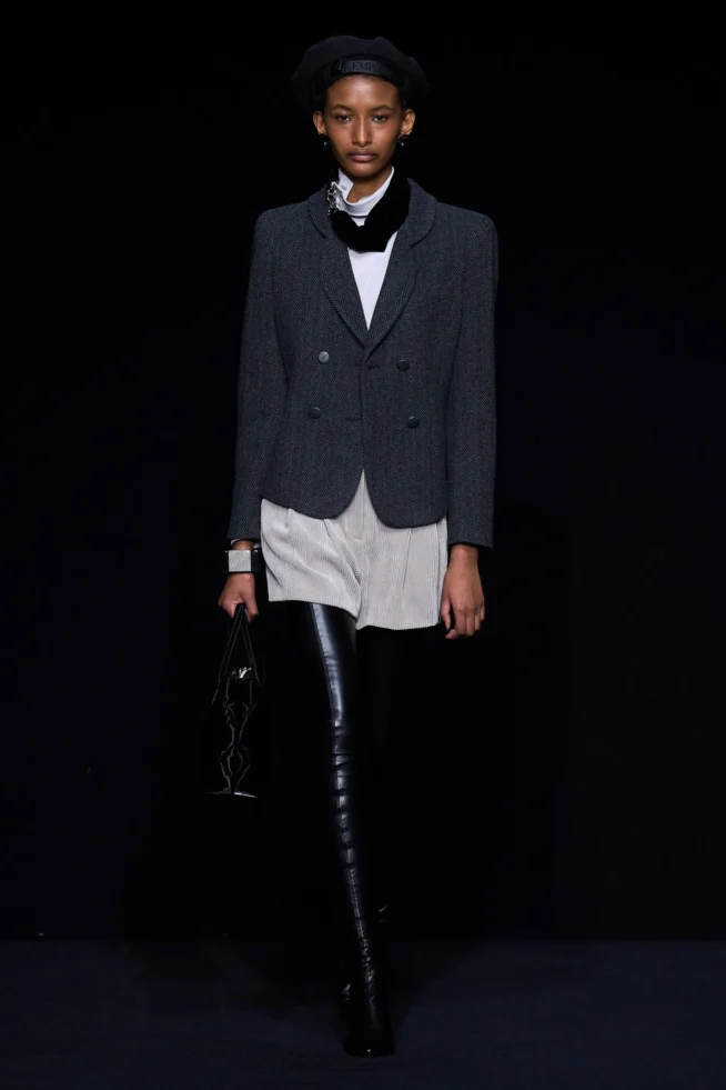 00007-emporio-armani-fall-2023-ready-to-wear-credit-gorunway
