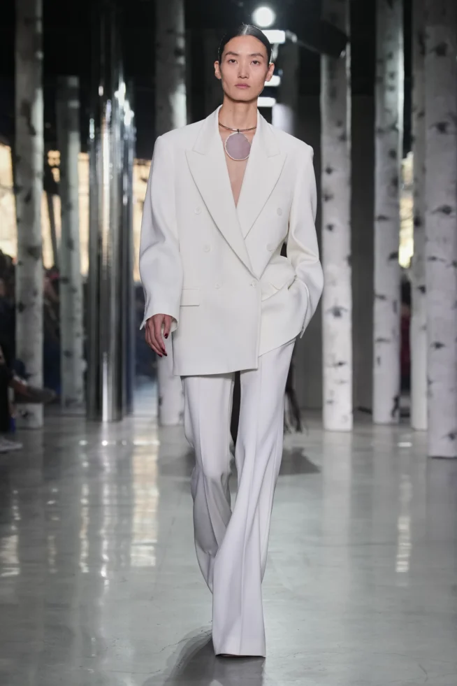 00007-michael-kors-fall-2023-ready-to-wear-credit-gorunway