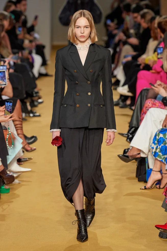 00007-philosophy-di-lorenzo-fall-2023-ready-to-wear-credit-gorunway