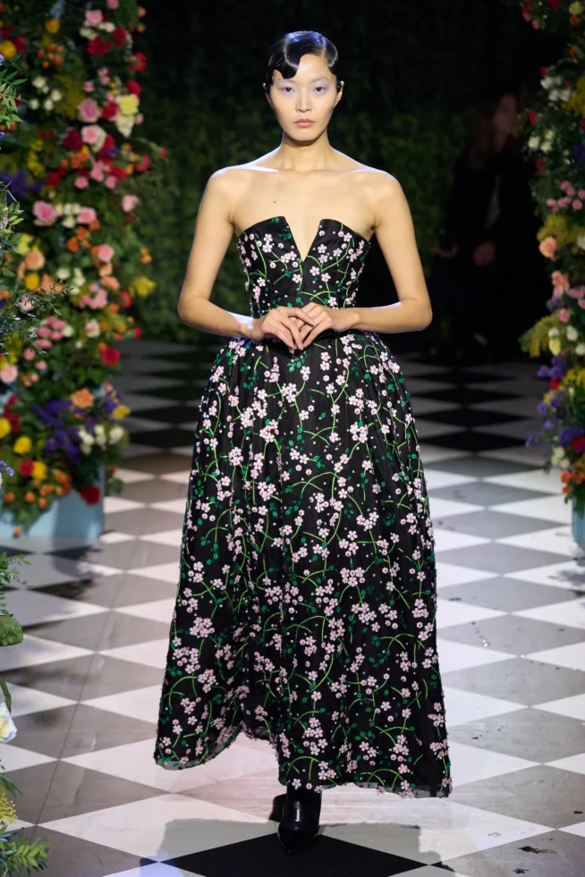 00007-richard-quinn-fall-2023-ready-to-wear-credit-gorunway