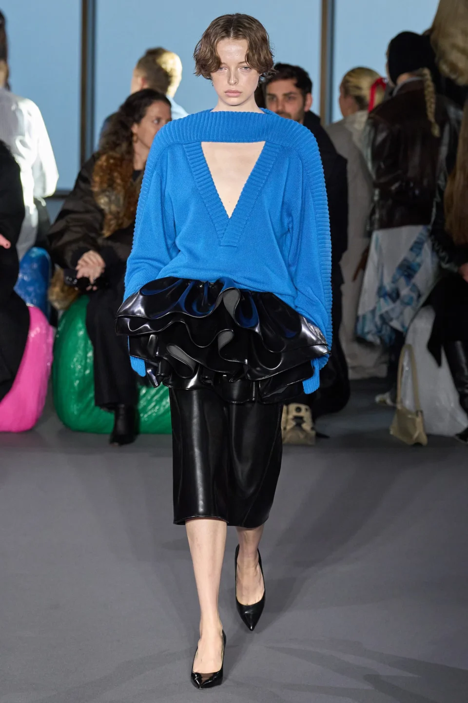 00008-christopher-kane-fall-2023-ready-to-wear-credit-gorunway