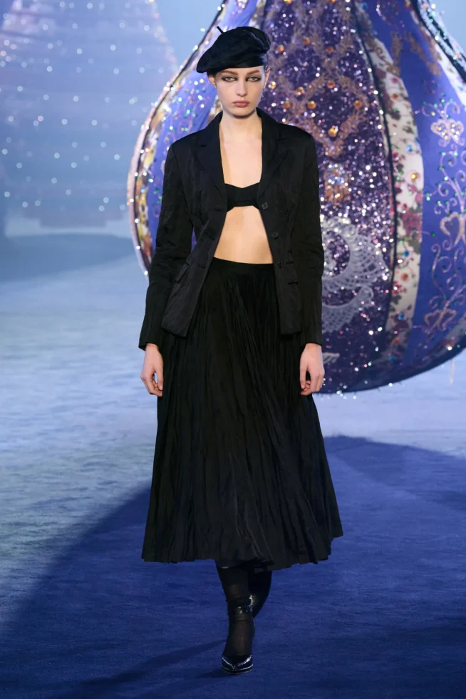 00009-christian-dior-fall-2023-ready-to-wear-credit-gorunway