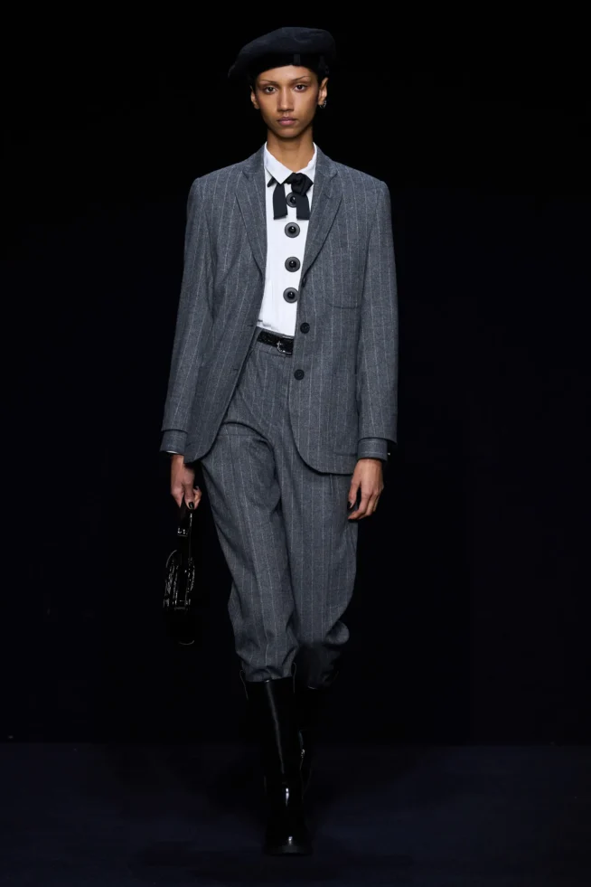 00009-emporio-armani-fall-2023-ready-to-wear-credit-gorunway