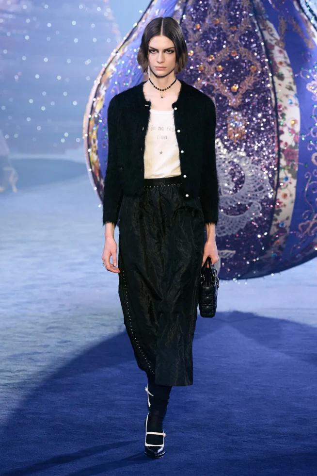 00010-christian-dior-fall-2023-ready-to-wear-credit-gorunway