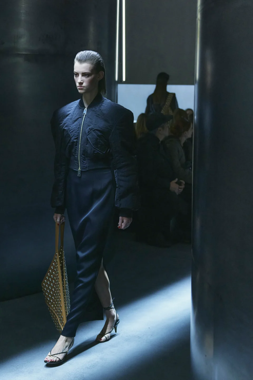 00010-khaite-fall-2023-ready-to-wear-details-credit-hanna-tveite