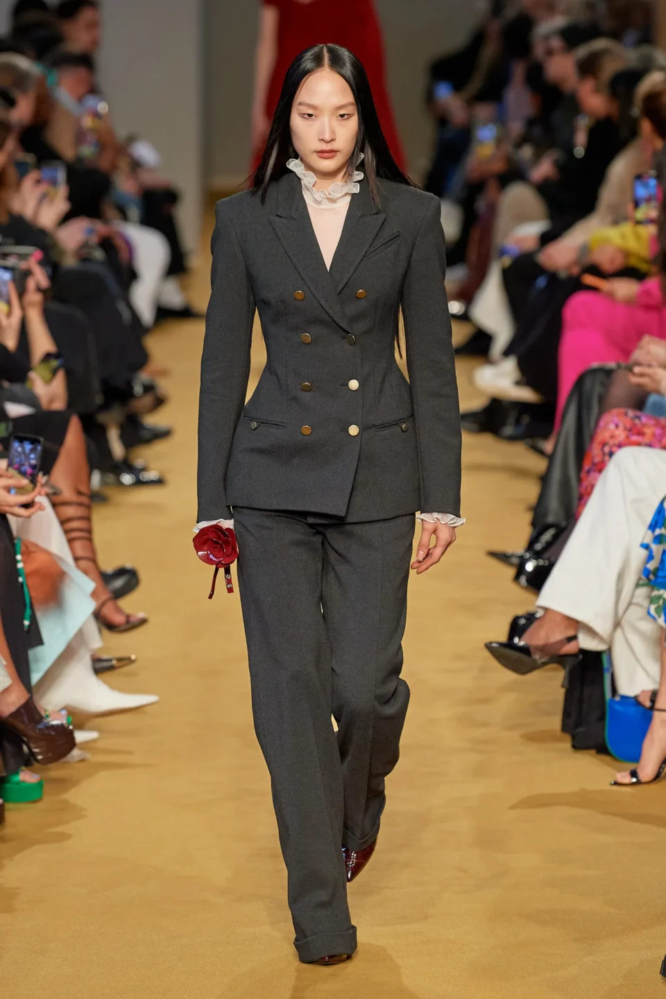 00010-philosophy-di-lorenzo-fall-2023-ready-to-wear-credit-gorunway