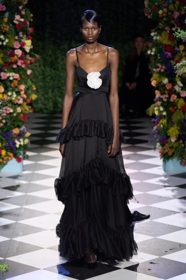 00010-richard-quinn-fall-2023-ready-to-wear-credit-gorunway