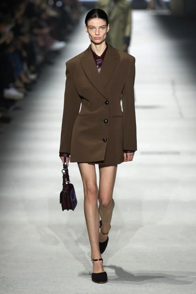 00010-tods-fall-2023-ready-to-wear-credit-gorunway