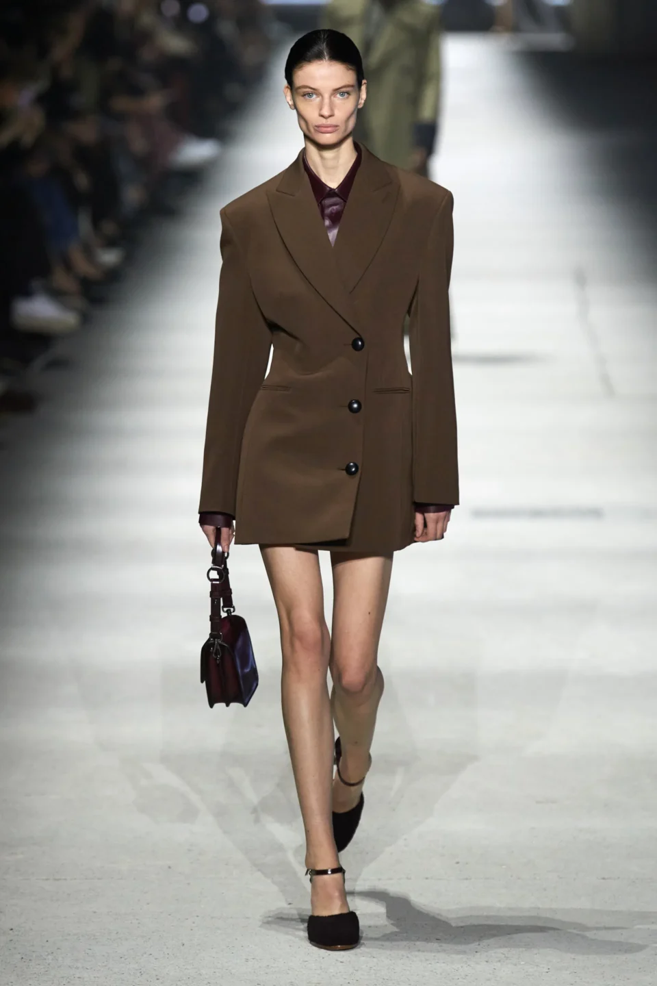 00010-tods-fall-2023-ready-to-wear-credit-gorunway