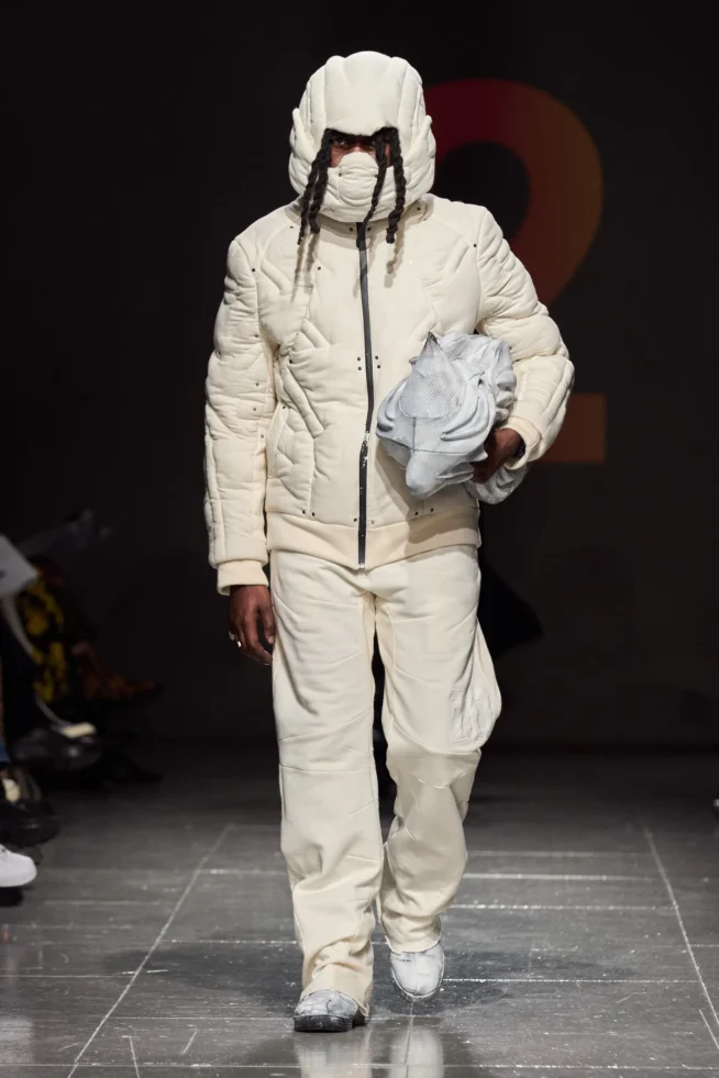 00011-central-saint-martins-fall-2023-ready-to-wear-credit-gorunway