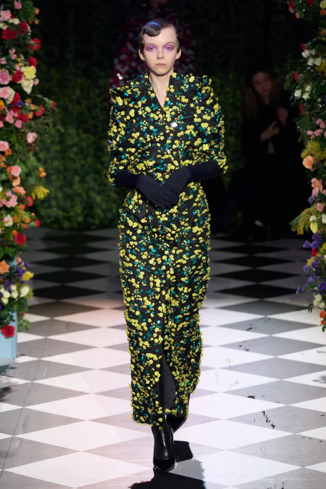 00011-richard-quinn-fall-2023-ready-to-wear-credit-gorunway