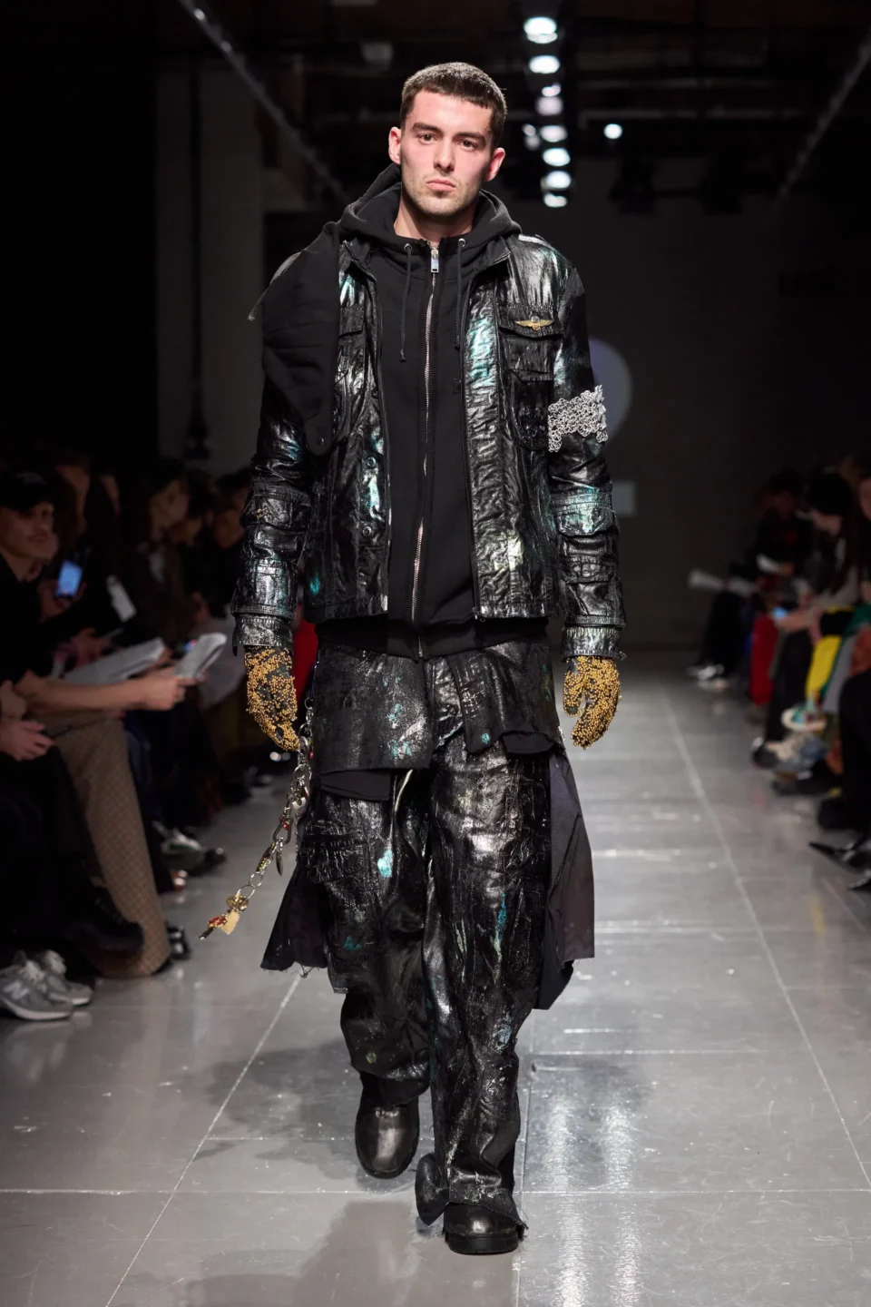 00012-central-saint-martins-fall-2023-ready-to-wear-credit-gorunway