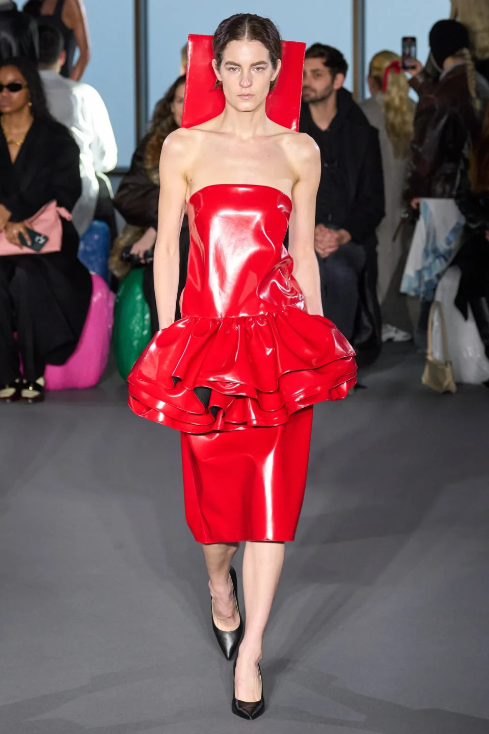 00012-christopher-kane-fall-2023-ready-to-wear-credit-gorunway