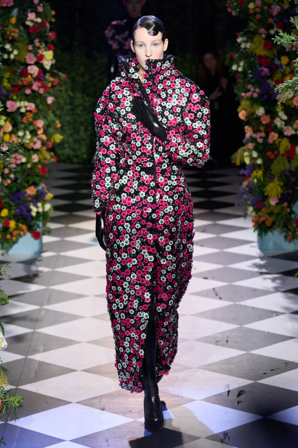 00012-richard-quinn-fall-2023-ready-to-wear-credit-gorunway