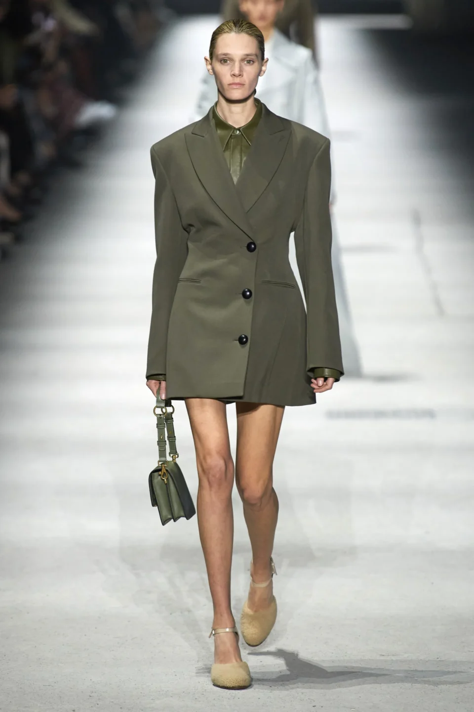 00012-tods-fall-2023-ready-to-wear-credit-gorunway