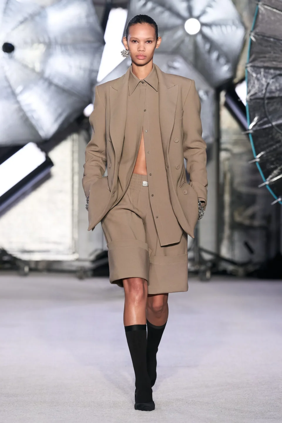 00013-brandon-maxwell-fall-2023-ready-to-wear-credit-brand